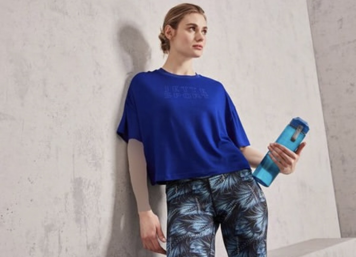  تیشرت ورزشی آبی کاربنی